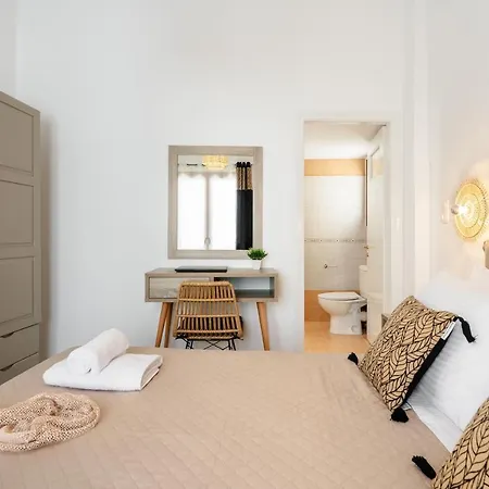 Naxosair2 Naxos City