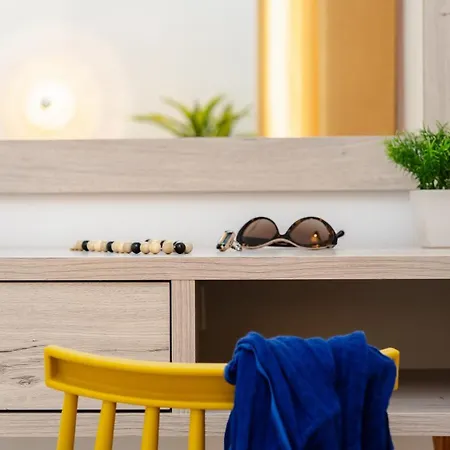 Naxosair2 公寓式酒店 3*